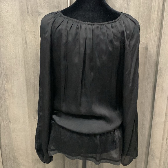 White House Black Market Embroidered Cut Out Sleeve Tie Waist Blouse Size XS - Picture 8 of 12